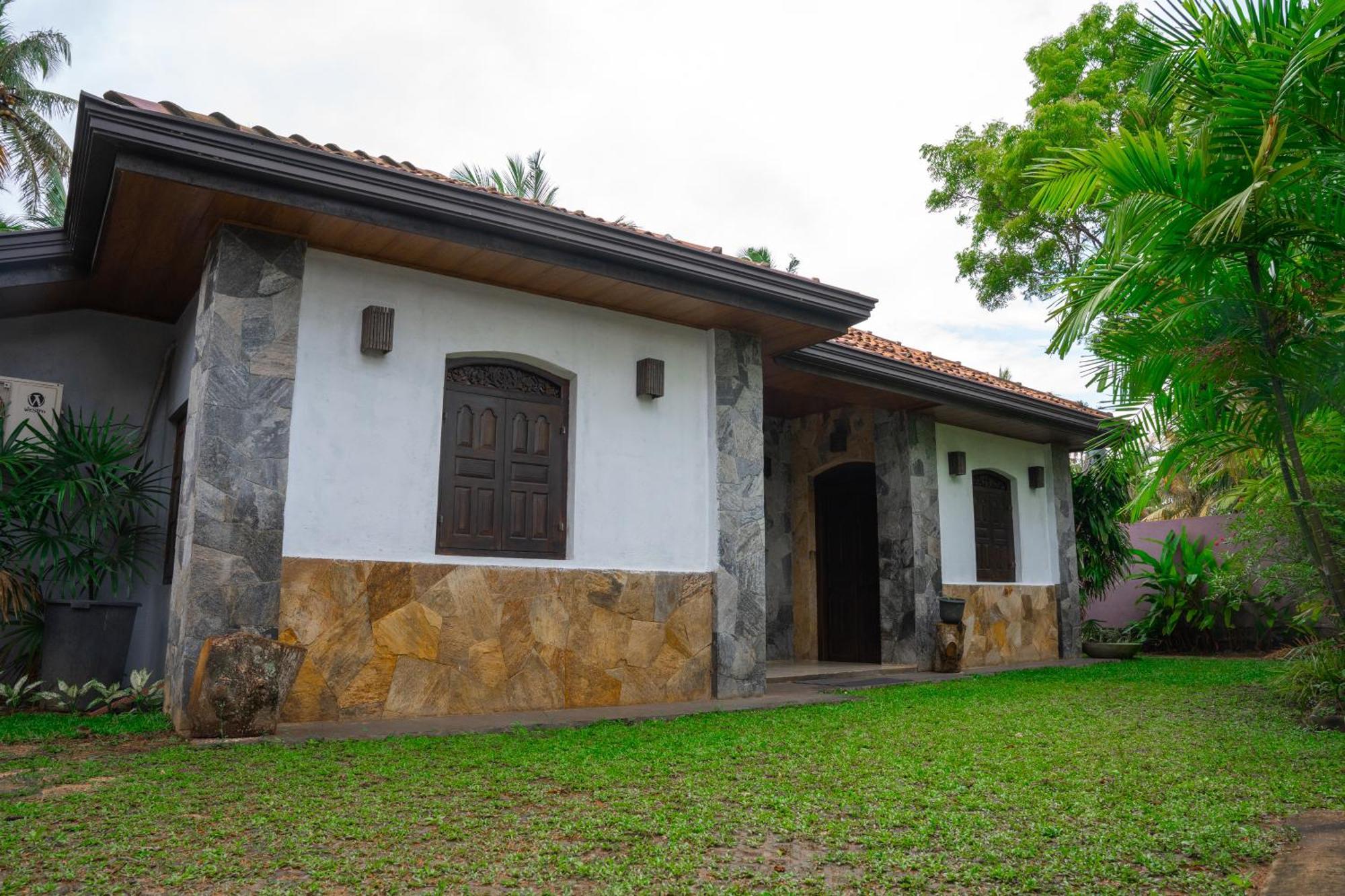 Villa Tangalle Lagoon Екстериор снимка