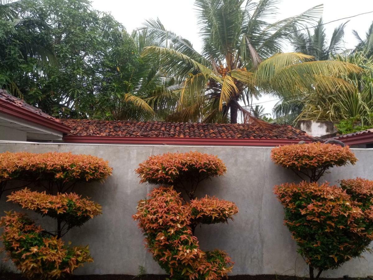 Villa Tangalle Lagoon Екстериор снимка